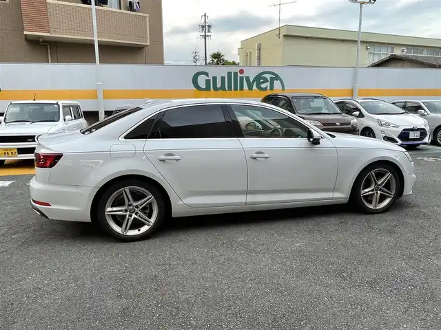 アウディ Ａ４ 40TFSI マイスターシュトック 静岡県 2019(令1)年 3万km パール 純正ナビ/フルセグTV/DVD/CD/SD/BT/全方位カメラ/黒革シート/全席シートヒーター /前席パワーシート/運転席シートメモリー/バーチャルコックピット/衝突軽減ブレーキ/レーンキープアシスト/レーダークルーズコントロール/クリアランスソナー/ブラインドスポットモニター/前後ドライブレコーダー/LEDヘッドライト/ビルトインETC2.0/スマートキー×2/取扱説明書/R6点検記録簿有