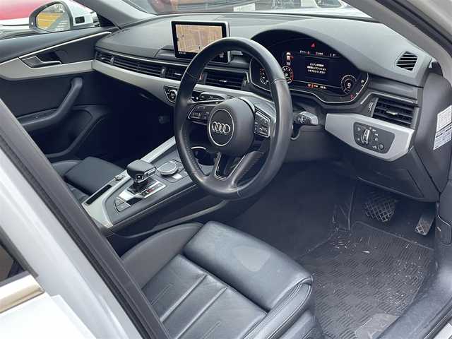 アウディ Ａ４ 40TFSI マイスターシュトック 静岡県 2019(令1)年 3万km パール 純正ナビ/フルセグTV/DVD/CD/SD/BT/全方位カメラ/黒革シート/全席シートヒーター /前席パワーシート/運転席シートメモリー/バーチャルコックピット/衝突軽減ブレーキ/レーンキープアシスト/レーダークルーズコントロール/クリアランスソナー/ブラインドスポットモニター/前後ドライブレコーダー/LEDヘッドライト/ビルトインETC2.0/スマートキー×2/取扱説明書/R6点検記録簿有