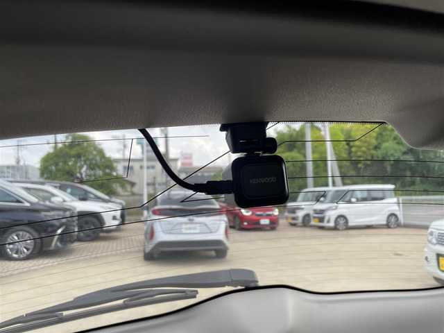 日産 リーフ ニスモ 福島県 2018(平30)年 4.7万km ブリリアントホワイトパール ワンオーナー/純正メモリーナビ/CD/DVD/USB/BT/フルセグTV/プロパイロット/アラウンドビューモニター/インテリジェントルームミラー/レーダークルーズコントロール/クリアランスソナー/ステアリングリモコン/ステアリングヒーター/シートヒーター/オートライト/LEDヘッドライト/フォグライト/ビルトインETC/ドライブレコーダー/プッシュスタート/ドアバイザー/フロアマット