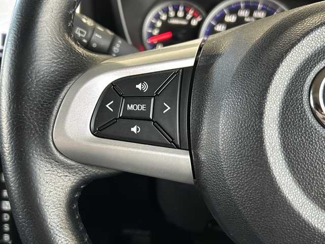 トヨタ タンク カスタムG S 静岡県 2017(平29)年 4.8万km マゼンタベリーマイカM 安全装備/・プリクラッシュセーフティー/・コーナーセンサー/純正ナビ/・ラジオ/・CD/DVD/フルセグTV/SD/Bluetooth/主要装備/・両側パワースライドドア　/・シートヒーター　/・アイドリングストップ　/・ドライブレコーダー　/・ＥＴＣ　/・クルーズコントロール　/・ステアリングリモコン　/・オートライト　/・スマートキー/・バックカメラ/・純正フロアマット/・純正アルミホイール/・プッシュスタート