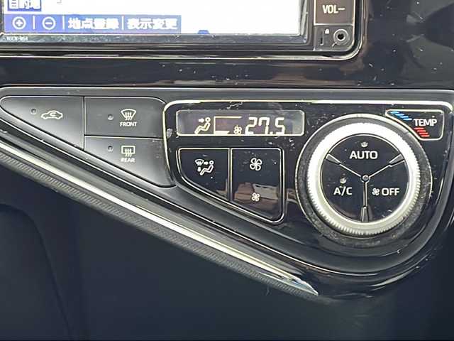 トヨタ アクア S ビジネスパッケージ 長野県 2020(令2)年 5.8万km シルバーM 禁煙車/純正ナビ【NSCN-W68】/（ＣＤ／ワンセグＴＶ／Ｂｌｕｅｔｏｏｔｈ）/セーフティセンス/・プリクラッシュセーフティ/・レーンディパーチャーアラート/・オートマチックハイビーム/・クリアランスソナー/・先行車発進お知らせ機能/・パーキングサポートブレーキ/バックカメラ/ビルトインＥＴＣ/ステアリングスイッチ/スマートキー/Ｐスタート/電動格納ミラー/純正フロアマット/ドアバイザー