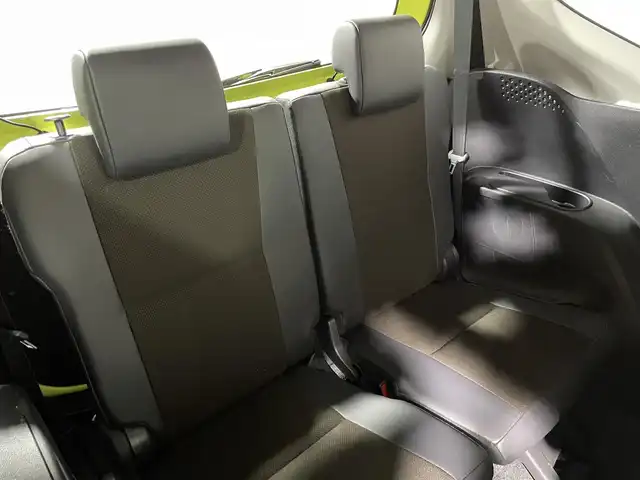 トヨタ シエンタ ハイブリッド G クエロ 大阪府 2018(平30)年 5.8万km ブラックマイカ/エアーイエロー 2トーン 純正9incナビTV 360カメラ ハーフレザー シートヒーター ステアリングヒーター クルーズコントロール 衝突軽減ブレーキ レーンアシスト オートハイビーム 両側パワースライドドア ドライブレコーダー ETC