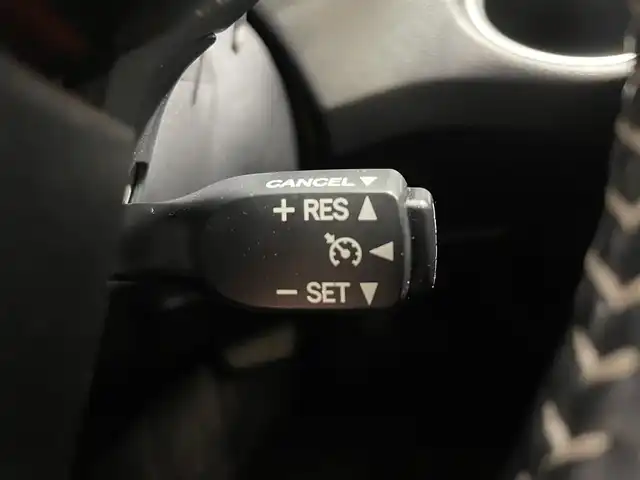 トヨタ シエンタ ハイブリッド G クエロ 大阪府 2018(平30)年 5.8万km ブラックマイカ/エアーイエロー 2トーン 純正9incナビTV 360カメラ ハーフレザー シートヒーター ステアリングヒーター クルーズコントロール 衝突軽減ブレーキ レーンアシスト オートハイビーム 両側パワースライドドア ドライブレコーダー ETC