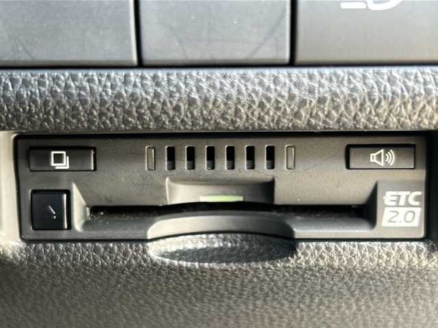 トヨタ ＲＡＶ４ G Zパッケージ 福島県 2020(令2)年 7.5万km アティチュードブラックマイカ トヨタセーフティセンス/・衝突被害軽減ブレーキ/・オートハイビーム/・車線逸脱警報装置/・レーダークルーズコントロール/・ロードサインアシスト/・プロアクティブドライビングアシスト/純正ナビゲーション/・型番：NSZT-Y68T/・フルセグTV/BT/SD/DVD/CD/FM/AM/・バックカメラ/・ビルトインETC2.0/前後ドライブレコーダー/・型番：ZDR610D/電動リアゲート/レザーシート/・D席パワーシート/・D席メモリーシート/・D+N席シートヒーター/革張りステアリング/・ステアリングスイッチ/・ステアリングヒーター/電子パーキング/・オートブレーキホールド/ダウンヒルアシストコントロール/電動格納ミラー/・ウィンカーミラー/プッシュスタート/・スマートキー/・スペアキー1本/LEDヘッドライト/・フォグランプ/・オートライト/純正ドアバイザー/純正フロアマット