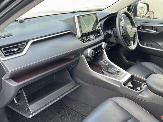 トヨタ ＲＡＶ４ G Zパッケージ 福島県 2020(令2)年 7.5万km アティチュードブラックマイカ トヨタセーフティセンス/・衝突被害軽減ブレーキ/・オートハイビーム/・車線逸脱警報装置/・レーダークルーズコントロール/・ロードサインアシスト/・プロアクティブドライビングアシスト/純正ナビゲーション/・型番：NSZT-Y68T/・フルセグTV/BT/SD/DVD/CD/FM/AM/・バックカメラ/・ビルトインETC2.0/前後ドライブレコーダー/・型番：ZDR610D/電動リアゲート/レザーシート/・D席パワーシート/・D席メモリーシート/・D+N席シートヒーター/革張りステアリング/・ステアリングスイッチ/・ステアリングヒーター/電子パーキング/・オートブレーキホールド/ダウンヒルアシストコントロール/電動格納ミラー/・ウィンカーミラー/プッシュスタート/・スマートキー/・スペアキー1本/LEDヘッドライト/・フォグランプ/・オートライト/純正ドアバイザー/純正フロアマット