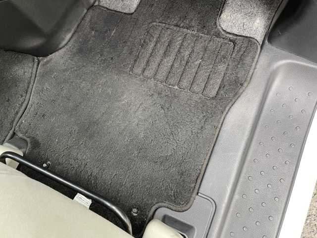 日産 セレナ ハイウェイS G S HV Aセーフ 神奈川県 2014(平26)年 13.3万km ブリリアントホワイトパール 純正SDナビ		/・DTV/CD/DVD/REC/BT	/アドバンスドセーフティパッケージ/・アランドビューモニター/・踏み間違い衝突防止アシスト/・ふらつき警報/エマージェンシーブレーキ/車線逸脱警報/コーナーセンサー	/ハーフレザーシート/ビルトインETC	/クルーズコントロール	/両側パワースライドドア	/純正16インチAW		/オートライト/純正LEDヘッドライト			/プッシュEgスタート/ストップ/インテリジェントキー×2	/革巻きステアリング			/ドアバイザー/純正フロアマット