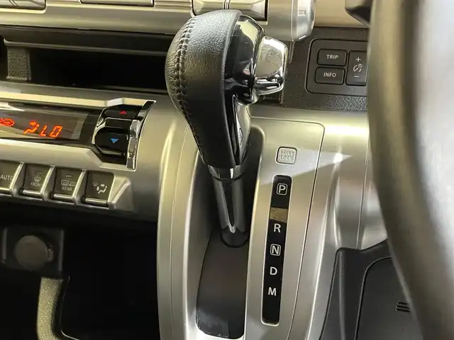 スズキ クロスビー HYBRID MZ 岩手県 2018(平30)年 6.8万km クラッシーブラウンメタリック/ホワイト 2トーンルーフ ４WD/ターボ/全方位モニター/デュアルセンサーブレーキサポート/車線逸脱警報/リヤパーキングセンサー/クルーズコントロール/オートハイビーム/ヒルディセントコントロール/グリップコントロール/横滑り防止装置/アイドリングストップ/シートヒーター/純正ナビ/ETC/LEDヘッドライト/LEDフォグランプ/純正16インチアルミホイール