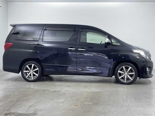 トヨタ アルファード 350S Cパッケージ 道央・札幌 2013(平25)年 9.8万km ブラック ・4WD/・寒冷地仕様/・純正ナビ/　CD/DVD/BT/MSV/・フルセグTV/・バックカメラ/・全方位カメラ/・両側パワースライドドア /・パワーバックドア /・前席シートヒーター/・前席パワーシート/・純正エンジンスターター/・社外ドライブレコーダー/・オートライト/・HIDヘッドライト/・フォグランプ/・ビルトインETC/・プッシュスタート/・スマートキー/・スペアキー/・社外18インチアルミホイール/・積込タイヤ/・純正フロアマット/・純正ドアバイザー/・取扱説明書/・保証書