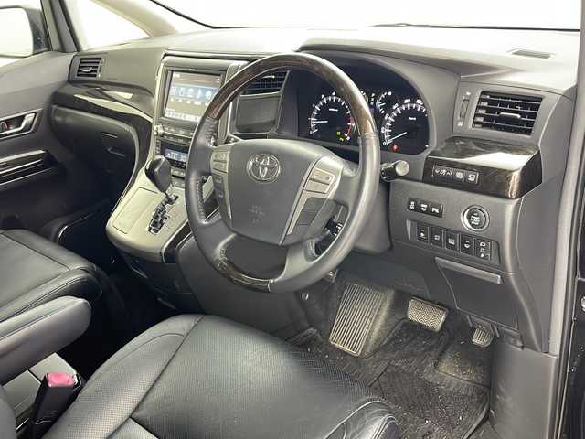 トヨタ アルファード 350S Cパッケージ 道央・札幌 2013(平25)年 9.8万km ブラック ・4WD/・寒冷地仕様/・純正ナビ/　CD/DVD/BT/MSV/・フルセグTV/・バックカメラ/・全方位カメラ/・両側パワースライドドア /・パワーバックドア /・前席シートヒーター/・前席パワーシート/・純正エンジンスターター/・社外ドライブレコーダー/・オートライト/・HIDヘッドライト/・フォグランプ/・ビルトインETC/・プッシュスタート/・スマートキー/・スペアキー/・社外18インチアルミホイール/・積込タイヤ/・純正フロアマット/・純正ドアバイザー/・取扱説明書/・保証書