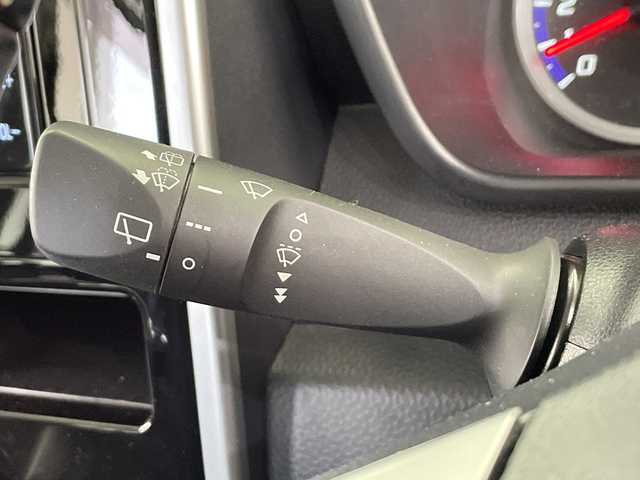 トヨタ ルーミー カスタムG 栃木県 2019(令1)年 5万km パールホワイトⅢ ＳＤナビ/（ＣＤ／ＤＶＤ／Bluetooth/フルセグTV）/バックカメラ/スマートアシスト/ETC/両側パワースライドドア/ステアリングスイッチ/オートライト/LEDヘッドライト/横滑り防止装置/フォグランプ/スマートキー/プッシュスタート/アイドリングストップ/ステアリングスイッチ/革巻きステアリング/電動格納ミラー/純正アルミホイール/純正フロアマット
