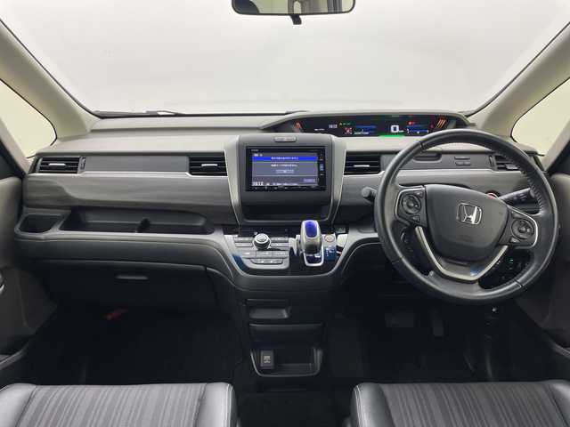 ホンダ フリード ハイブリット EX 群馬県 2017(平29)年 7.6万km クリスタルブラックパール 純正7インチナビ/・フルセグTV/AM/FM/Bluetooth/CD/DVD/=======/純正７インチナビ　両側パワースライドドア　クルーズコントロール　ハーフレザーシート　シートヒーター　コーナーセンサー　レーンキープアシスト　衝突軽減　横滑り防止　ＥＴＣ　純正ドラレコ　禁煙車