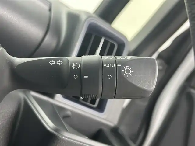 ダイハツ タント カスタム RS 埼玉県 2023(令5)年 1.4万km シャイニングホワイトパール 純正ナビ　Ｂｌｕｅｔｏｏｔｈ　バックカメラ　両側パワースライドドア ウェルカムオープン ハーフレザーシート シートヒーター ドライブレコーダー スペアキー アイドリングストップ ETC