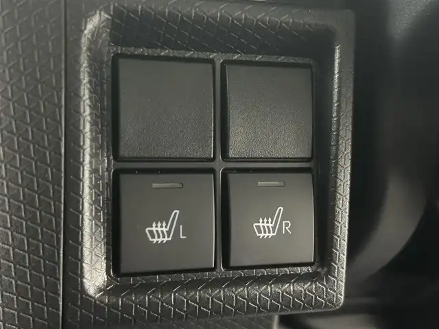 ダイハツ タント カスタム RS 埼玉県 2023(令5)年 1.4万km シャイニングホワイトパール 純正ナビ　Ｂｌｕｅｔｏｏｔｈ　バックカメラ　両側パワースライドドア ウェルカムオープン ハーフレザーシート シートヒーター ドライブレコーダー スペアキー アイドリングストップ ETC
