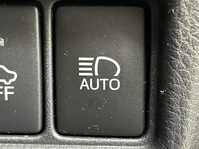 トヨタ Ｃ－ＨＲ ハイブリッド 1．8G 熊本県 2017(平29)年 6.5万km ブラックマイカ モデリスタエアロ【前・横・後】/純正9インチSDナビ（NSZT-Y66T）/【CD/DVD/BT/フルセグ】　/レーダークルーズコントロール　/シートヒーター前席　/ＥＴＣ　/バックカメラ　/ドライブレコーダー/ブラインドスポットモニター/コーナーセンサー前後/スペアキー×1/LEDヘッドライト/オートライト/オートハイビーム/オートブレーキホールド/ISOFIX/ステアリングスイッチ/ドアバイザー/アイドリングストップ/新車保証書/取扱説明書/スペアキー×1