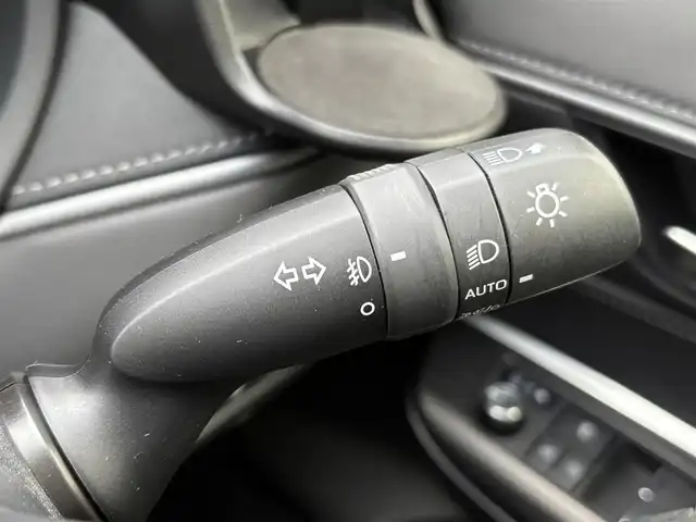 トヨタ ハリアー Z 愛知県 2021(令3)年 4.3万km ホワイトパールクリスタルシャイン ＪＢＬサウンド　１２．３インチナビ　フルセグＴＶ　TVキャンセラー　スマホ連携　Ｂｌｕｅｔｏｏｔｈ　ＵＳＢ接続　バックカメラ　ビルトインＥＴＣ２．０　デジタルインナーミラー　前後ドライブレコーダー　パワーバックドア