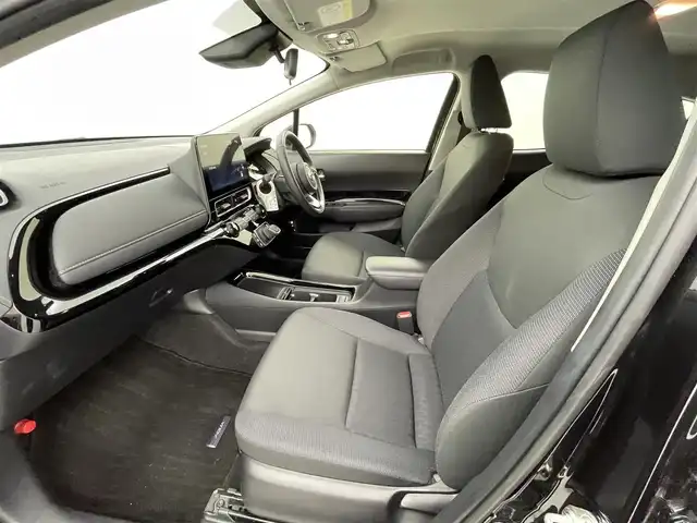 トヨタ アクア G 熊本県 2022(令4)年 3.1万km ブラックマイカ 純正ディスプレイオーディオ　/バックカメラ　/ビルトインＥＴＣ　/レーダークルーズコントロール　/前後クリアランスソナー　/衝突軽減ブレーキ　/レーンキープアシスト　/横滑り防止　/純正フロアマット　/純正１５インチＡＷ/オートライト/オートマチックハイビーム/LEDヘッドライト/スマートキー/プッシュスタート