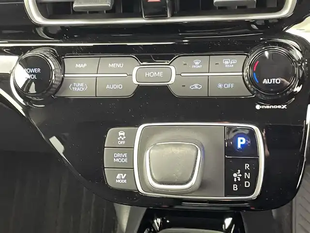 トヨタ アクア G 熊本県 2022(令4)年 3.1万km ブラックマイカ 純正ディスプレイオーディオ　/バックカメラ　/ビルトインＥＴＣ　/レーダークルーズコントロール　/前後クリアランスソナー　/衝突軽減ブレーキ　/レーンキープアシスト　/横滑り防止　/純正フロアマット　/純正１５インチＡＷ/オートライト/オートマチックハイビーム/LEDヘッドライト/スマートキー/プッシュスタート