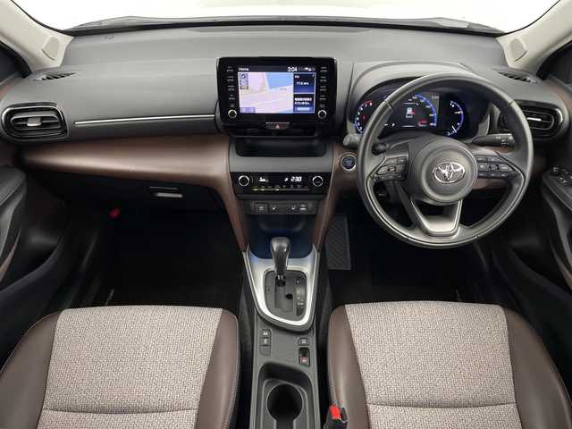 トヨタ ヤリスクロス Z 鹿児島県 2020(令2)年 3.3万km ホワイトパールクリスタルシャイン 純正ディスプレイオーディオ/(Bluetooth/USB/AM/FM)/パノラミックビューモニター/トヨタセーフティセンス/・プリクラッシュセーフティ/・レーントレーシングアシスト/・レーンディパーチャーアラート/・レーダークルーズコントロール/・オートマチックハイビーム/・ロードサインアシスト/パーキングサポートブレーキ/前席シートヒーター/運転席パワーシート/ブラインドスポットモニター/前後ドライブレコーダー/前後コーナーセンサー/純正フロアマット/純正ＡＷ18インチ/ＬＥＤヘッドライト/スマートキー