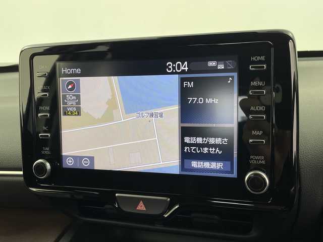 トヨタ ヤリスクロス Z 鹿児島県 2020(令2)年 3.3万km ホワイトパールクリスタルシャイン 純正ディスプレイオーディオ/(Bluetooth/USB/AM/FM)/パノラミックビューモニター/トヨタセーフティセンス/・プリクラッシュセーフティ/・レーントレーシングアシスト/・レーンディパーチャーアラート/・レーダークルーズコントロール/・オートマチックハイビーム/・ロードサインアシスト/パーキングサポートブレーキ/前席シートヒーター/運転席パワーシート/ブラインドスポットモニター/前後ドライブレコーダー/前後コーナーセンサー/純正フロアマット/純正ＡＷ18インチ/ＬＥＤヘッドライト/スマートキー