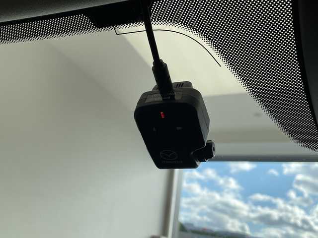 マツダ デミオ 15Sツーリング 愛知県 2018(平30)年 2.4万km マシーングレープレミアムM 純正ナビ　SDカードなし/全方位カメラ/クルーズコントロール/シートヒーター/バックカメラ/ヘッドアップディスプレイ/コーナーセンサー/純正アルミホイール/ブラインドスポットモニター/LEDヘッドライト/オートマチックハイビーム/ドライブレコーダー/ETC/ワンセグ/CD DVD/Bluetooth/ステアリングスイッチ/スマートキー/プッシュスタート