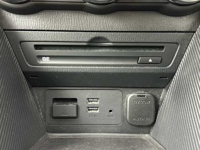 マツダ デミオ 13S Lパッケージ 三重県 2015(平27)年 4.4万km スノーフレイクホワイトパールマイカ /禁煙車//マツダコネクトナビ//スマートシティブレーキサポート//衝突軽減ブレーキ//レーンキープアシスト//ブラインドスポットモニター//ヘッドアップディスプレイ//バックカメラ//純正ビルトインETC//ステアリングスイッチ//オートライト//オートハイビーム//LED//サイドカーテンエアバッグ//ハーフレザーシート