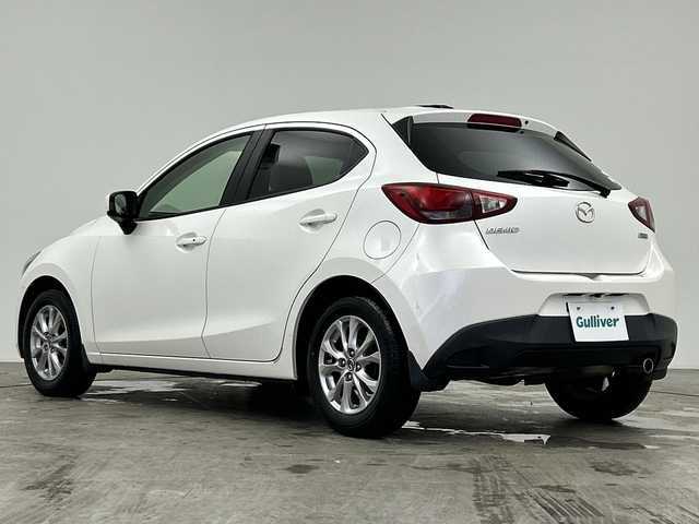 マツダ デミオ 13S Lパッケージ 三重県 2015(平27)年 4.4万km スノーフレイクホワイトパールマイカ /禁煙車//マツダコネクトナビ//スマートシティブレーキサポート//衝突軽減ブレーキ//レーンキープアシスト//ブラインドスポットモニター//ヘッドアップディスプレイ//バックカメラ//純正ビルトインETC//ステアリングスイッチ//オートライト//オートハイビーム//LED//サイドカーテンエアバッグ//ハーフレザーシート