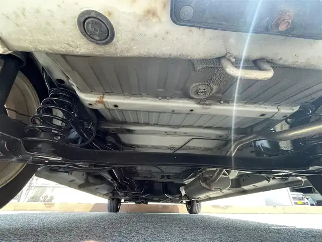 ホンダ Ｎ ＢＯＸ ＋ 2トーン G SSパッケージ 滋賀県 2013(平25)年 5.7万km プレミアムホワイトパール ガソリン/2WD/CVT/7インチナビ（AVIC-MRZ007)/(AM/FM/CD/DVD/TVフルセグ/USB)/両側パワースライドドア/後部座席スピーカー/トランクルームスロープあり/ETC/バックカメラ/ステアリングスイッチ/横滑り防止装置/電動格納ウインカーミラー/パワーウインドウ/パワーステアリング/プッシュスタート/スマートキー/スペアキー/オートエアコン/ハロゲンヘッドライト
