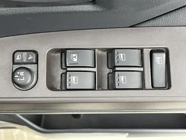 トヨタ タンク G S 岡山県 2018(平30)年 5万km ブラックマイカメタリック 純正ナビ（NSCD-W66）/【TV/CD/Bluetooth】/両側電動スライドドア　/スマートアシストII　/クルーズコントロール　/ＥＴＣ　/バックカメラ/コーナセンサー後　/スマートキー　/スペアキー×1/アイドリングストップ　/オートライト/オートハイビーム/レーンアシスト/オートエアコン/TVキャンセラー/後席サンシェイド/ステアリングスイッチ/ドアバイザー