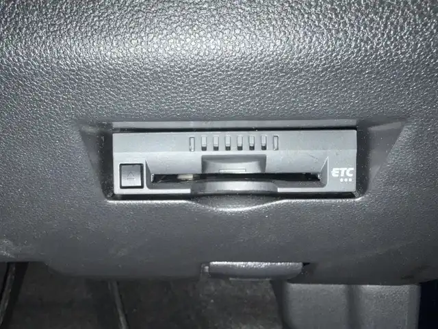 トヨタ パッソ モーダ　S 兵庫県 2017(平29)年 6.3万km ブラックマイカメタリック/ダークエメラルドマイカ 2トーン 純正ナビ/（AM/FM/CD/BT）/ワンセグTV/バックカメラ/ビルトインETC/スマートアシストII/・衝突回避支援ブレーキ機能/・衝突警報機能（対車両・対歩行者）/・車線逸脱警報機能/・誤発進抑制制御機能/・後方誤発進抑制制御機能/・先行車発進お知らせ機能/アイドリングストップ/ステアリングスイッチ/プッシュスタート/スマートキー