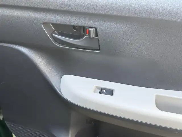 トヨタ パッソ モーダ　S 兵庫県 2017(平29)年 6.3万km ブラックマイカメタリック/ダークエメラルドマイカ 2トーン 純正ナビ/（AM/FM/CD/BT）/ワンセグTV/バックカメラ/ビルトインETC/スマートアシストII/・衝突回避支援ブレーキ機能/・衝突警報機能（対車両・対歩行者）/・車線逸脱警報機能/・誤発進抑制制御機能/・後方誤発進抑制制御機能/・先行車発進お知らせ機能/アイドリングストップ/ステアリングスイッチ/プッシュスタート/スマートキー