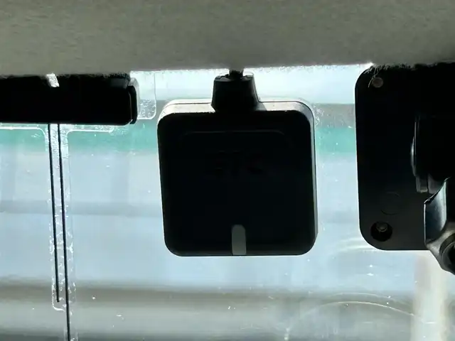 スズキ ハスラー Jスタイル 兵庫県 2015(平27)年 6.6万km クールカーキパールメタリック/ホワイト2トーンルーフ 社外ナビ/(CD/DVD/BT/SD)/フルセグTV/ETC/バックカメラ/衝突軽減ブレーキ/HIDヘッドライト/オートライト/フォグランプ/前席シートヒーター/ステアリングリモコン/スマートキー/電動格納ミラー/オートリトラミラー/純正フロアマット/純正ドアバイザー