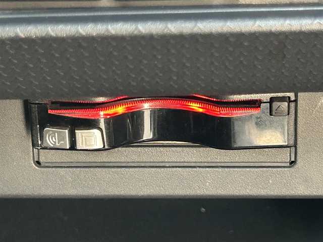 スズキ ハスラー Jスタイル 兵庫県 2015(平27)年 6.6万km クールカーキパールメタリック/ホワイト2トーンルーフ 社外ナビ/(CD/DVD/BT/SD)/フルセグTV/ETC/バックカメラ/衝突軽減ブレーキ/HIDヘッドライト/オートライト/フォグランプ/前席シートヒーター/ステアリングリモコン/スマートキー/電動格納ミラー/オートリトラミラー/純正フロアマット/純正ドアバイザー