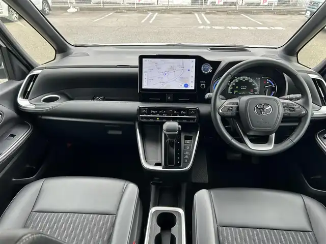 トヨタ ノア ハイブリッド S－Z 愛知県 2023(令5)年 1.6万km ホワイトパールクリスタルシャイン /ワンオーナー//純正メモリナビ//純正フルセグTV//CD/DVD/BT/USB/FM/AM//バックカメラ//ビルトインETC2.0//前後ドライブレコーダー//純正フリップダウン後席モニター//デジタルインナーミラー//AC100V//ヘッドアップディスプレイ//電動パーキングブレーキ//オートブレーキホールドスイッチ//Toyota Safety Sense//追従機能付きクルーズコントロール//プリクラッシュセーフティ//レーンアシスト//オートマチックハイビーム//横滑り防止装置//テレビキャンセラー//DRIVE/EV MODE//ステアスイッチ//補助確認装置//純正LEDオートライト//フロントフォグランプ//オートリトラミラー//ドアバイザー//両側パワースライドドア//シートヒーター(D/N)//ダブル/サイド/カーテンエアバック//スマートキー//スペアキー1本//取扱説明書//ナビ説明書//保証書