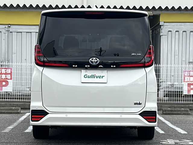 トヨタ ノア ハイブリッド S－Z 愛知県 2023(令5)年 1.6万km ホワイトパールクリスタルシャイン /ワンオーナー//純正メモリナビ//純正フルセグTV//CD/DVD/BT/USB/FM/AM//バックカメラ//ビルトインETC2.0//前後ドライブレコーダー//純正フリップダウン後席モニター//デジタルインナーミラー//AC100V//ヘッドアップディスプレイ//電動パーキングブレーキ//オートブレーキホールドスイッチ//Toyota Safety Sense//追従機能付きクルーズコントロール//プリクラッシュセーフティ//レーンアシスト//オートマチックハイビーム//横滑り防止装置//テレビキャンセラー//DRIVE/EV MODE//ステアスイッチ//補助確認装置//純正LEDオートライト//フロントフォグランプ//オートリトラミラー//ドアバイザー//両側パワースライドドア//シートヒーター(D/N)//ダブル/サイド/カーテンエアバック//スマートキー//スペアキー1本//取扱説明書//ナビ説明書//保証書