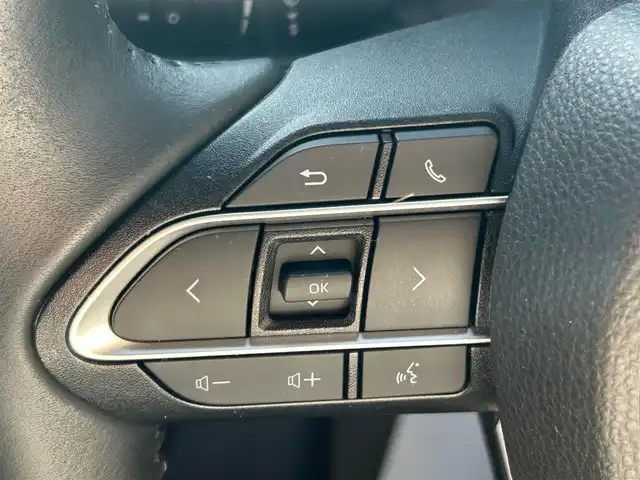 トヨタ ノア ハイブリッド S－Z 愛知県 2023(令5)年 1.6万km ホワイトパールクリスタルシャイン /ワンオーナー//純正メモリナビ//純正フルセグTV//CD/DVD/BT/USB/FM/AM//バックカメラ//ビルトインETC2.0//前後ドライブレコーダー//純正フリップダウン後席モニター//デジタルインナーミラー//AC100V//ヘッドアップディスプレイ//電動パーキングブレーキ//オートブレーキホールドスイッチ//Toyota Safety Sense//追従機能付きクルーズコントロール//プリクラッシュセーフティ//レーンアシスト//オートマチックハイビーム//横滑り防止装置//テレビキャンセラー//DRIVE/EV MODE//ステアスイッチ//補助確認装置//純正LEDオートライト//フロントフォグランプ//オートリトラミラー//ドアバイザー//両側パワースライドドア//シートヒーター(D/N)//ダブル/サイド/カーテンエアバック//スマートキー//スペアキー1本//取扱説明書//ナビ説明書//保証書