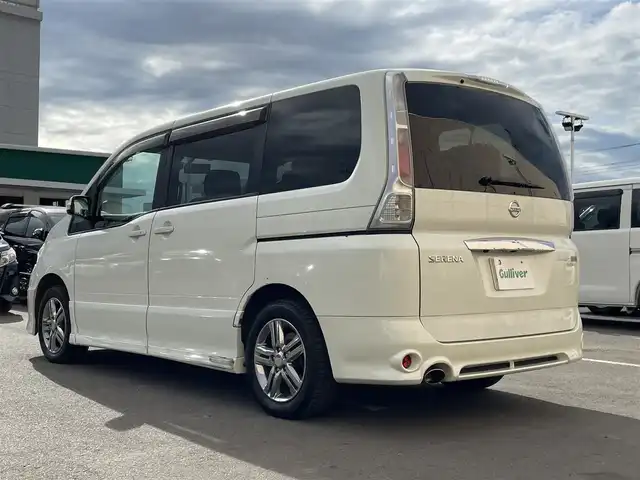 日産 セレナ ライダー ハイパフォーマンス 東京都 2009(平21)年 5.8万km ホワイトパール 純正ナビ/Bluetooth/テレビ/CDプレイヤー/DVD/MSV/ETC/バックカメラ/純正後席モニター/スマートキー/スペアキー/ドライブレコーダー/片側パワースライドドア/純正フロアマット/HIDヘッドライト/オートライト/純正サイドバイザー/ウィンカーミラー/ミラー型GPS（AR-915MT）