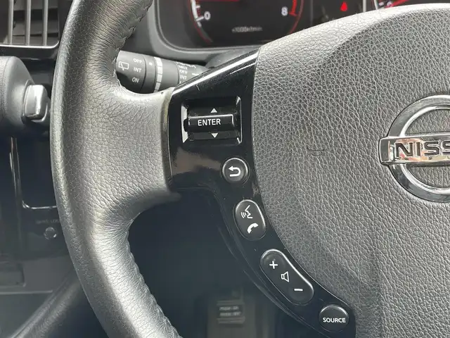 日産 セレナ ライダー ハイパフォーマンス 東京都 2009(平21)年 5.8万km ホワイトパール 純正ナビ/Bluetooth/テレビ/CDプレイヤー/DVD/MSV/ETC/バックカメラ/純正後席モニター/スマートキー/スペアキー/ドライブレコーダー/片側パワースライドドア/純正フロアマット/HIDヘッドライト/オートライト/純正サイドバイザー/ウィンカーミラー/ミラー型GPS（AR-915MT）