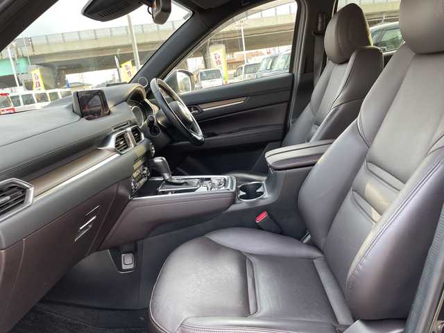 マツダ ＣＸ－８ XD Lパッケージ 石川県 2017(平29)年 5.9万km ジェットブラックマイカ 純正メモリーナビ　フルセグＴＶ　バックカメラ　ＬＥＤヘッドライト　スマートキー　レザーシート　パワーバックドア　スマートキー　レーダークルーズ　シートヒーター　ＢＳＭ　純正アルミホイール