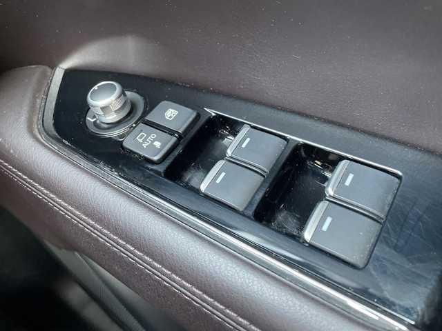 マツダ ＣＸ－８ XD Lパッケージ 石川県 2017(平29)年 5.9万km ジェットブラックマイカ 純正メモリーナビ　フルセグＴＶ　バックカメラ　ＬＥＤヘッドライト　スマートキー　レザーシート　パワーバックドア　スマートキー　レーダークルーズ　シートヒーター　ＢＳＭ　純正アルミホイール