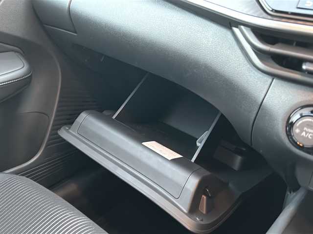 日産 ノート X 山口県 2020(令2)年 4.5万km オーロラフレアブルーパール 純正9インチメモリナビ/・フルセグテレビ/・Bluetooth/・Apple CarPlay/・AM/FM/・タイプC/・USB/・HDMI/ETC/前方ドライブレコーダー/バックカメラ/アラウンドビューモニター/デジタルインナーミラー/プッシュスタート/スマートキー（スペアキー有）/電動パーキングブレーキ/プロパイロット/シガーソケット/置くだけ充電/LEDヘッドライト/安全装備/・ヒルスタートアシスト/・インテリジェント エマージェンシーブレーキ/・踏み間違い衝突防止アシスト/・標識検知機能/・インテリジェント FCW（前方衝突予測警報）/・LDW（車線逸脱警報）/・インテリジェント DA（ふらつき警報）/・インテリジェント LI （車線逸脱防止支援システム）/・フロント&バックソナー/・エマージェンシーストップシグナル