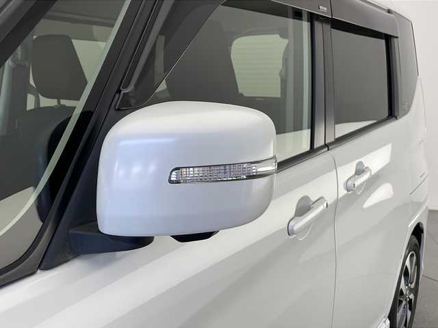スズキ ソリオ バンディット HV MV Dカメラ ブレーキS 長野県 2017(平29)年 5万km ピュアホワイトP 4WD/ワンオーナー/純正メモリナビ&フルセグTV&CD&BT/クルーズコントロール/車線逸脱警報/衝突軽減ブレーキ/アイドリングストップ/前席シートヒーター/ウォークスルー/2列目サンシェード/ステアリングスイッチ/全方位カメラ/LEDヘッドライト/オートライト/フロントフォグランプ/電動格納ミラー/ウィンカーミラー/ドアミラーヒーター/純正15インチAW付サマータイヤ装着/社外15インチAW付スタッドレスタイヤ積込/純正フロアマット/純正ドアバイザー/プッシュスタート/スマートキー/スペアキー1本/取扱説明書/保証書