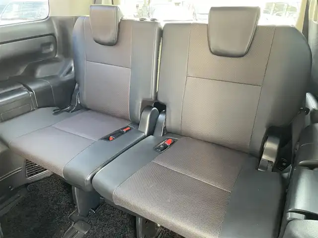 トヨタ エスクァイア ハイブリッド Gi 静岡県 2016(平28)年 15.8万km スパークリングブラックパールクリスタルシャイン ワンオーナー/Toyota Safety Sense/・プリクラッシュセーフティ/・車線逸脱警報/純正メモリナビ/・フルセグTV/Bluetooth/SD/DVD/CD/AM/FM/バックカメラ/両側パワースライドドア/LEDヘッドライト/オートライト/フォグライト/ETC/レザーシート/シートヒーター/スマートキーx2/プッシュスタート/純正１５インチAW/取扱説明書/新車時保証書