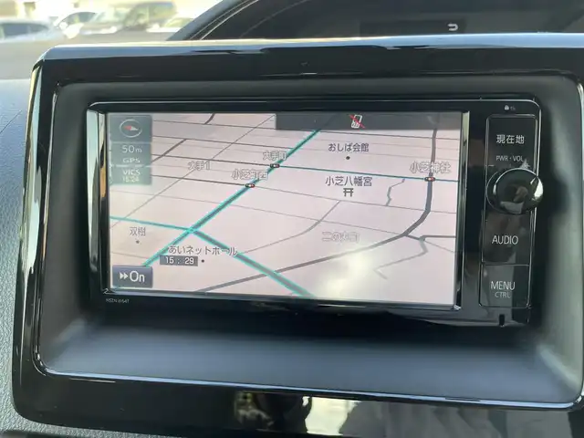 トヨタ エスクァイア ハイブリッド Gi 静岡県 2016(平28)年 15.8万km スパークリングブラックパールクリスタルシャイン ワンオーナー/Toyota Safety Sense/・プリクラッシュセーフティ/・車線逸脱警報/純正メモリナビ/・フルセグTV/Bluetooth/SD/DVD/CD/AM/FM/バックカメラ/両側パワースライドドア/LEDヘッドライト/オートライト/フォグライト/ETC/レザーシート/シートヒーター/スマートキーx2/プッシュスタート/純正１５インチAW/取扱説明書/新車時保証書