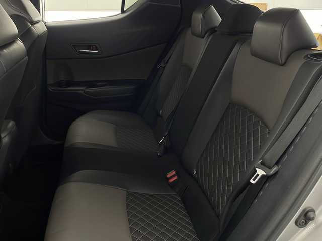 トヨタ Ｃ－ＨＲ G 宮崎県 2019(令1)年 6.5万km メタルストリームM Toyota Safety Sense/〇プリクラシュセーフティ/〇レーンディパーチャーアラート/〇ブラインドスポットモニター/〇リアクロストラフィックアラート/〇パーキングサポートブレーキ/〇オートマチックハイビーム/〇レーダークルーズコントロール/〇クリアランスソナー/純正8インチディスプレイオーディオ/ナビ機能/Bluetooth/パノラミックビューモニター/ハーフレザーシート/シートヒーター/LEDヘッドライト/ビルトインETC/純正18インチAW