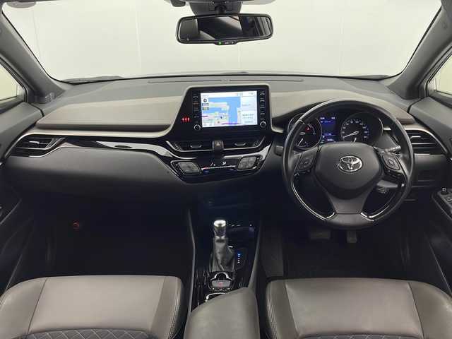 トヨタ Ｃ－ＨＲ G 宮崎県 2019(令1)年 6.5万km メタルストリームM Toyota Safety Sense/〇プリクラシュセーフティ/〇レーンディパーチャーアラート/〇ブラインドスポットモニター/〇リアクロストラフィックアラート/〇パーキングサポートブレーキ/〇オートマチックハイビーム/〇レーダークルーズコントロール/〇クリアランスソナー/純正8インチディスプレイオーディオ/ナビ機能/Bluetooth/パノラミックビューモニター/ハーフレザーシート/シートヒーター/LEDヘッドライト/ビルトインETC/純正18インチAW