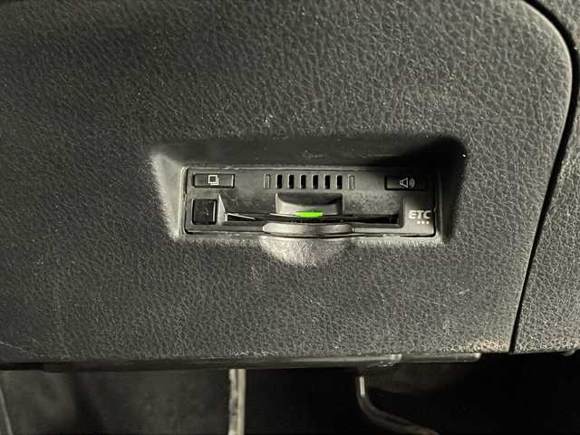 トヨタ Ｃ－ＨＲ G 宮崎県 2019(令1)年 6.5万km メタルストリームM Toyota Safety Sense/〇プリクラシュセーフティ/〇レーンディパーチャーアラート/〇ブラインドスポットモニター/〇リアクロストラフィックアラート/〇パーキングサポートブレーキ/〇オートマチックハイビーム/〇レーダークルーズコントロール/〇クリアランスソナー/純正8インチディスプレイオーディオ/ナビ機能/Bluetooth/パノラミックビューモニター/ハーフレザーシート/シートヒーター/LEDヘッドライト/ビルトインETC/純正18インチAW