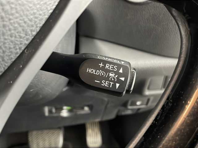 トヨタ Ｃ－ＨＲ G 宮崎県 2019(令1)年 6.5万km メタルストリームM Toyota Safety Sense/〇プリクラシュセーフティ/〇レーンディパーチャーアラート/〇ブラインドスポットモニター/〇リアクロストラフィックアラート/〇パーキングサポートブレーキ/〇オートマチックハイビーム/〇レーダークルーズコントロール/〇クリアランスソナー/純正8インチディスプレイオーディオ/ナビ機能/Bluetooth/パノラミックビューモニター/ハーフレザーシート/シートヒーター/LEDヘッドライト/ビルトインETC/純正18インチAW