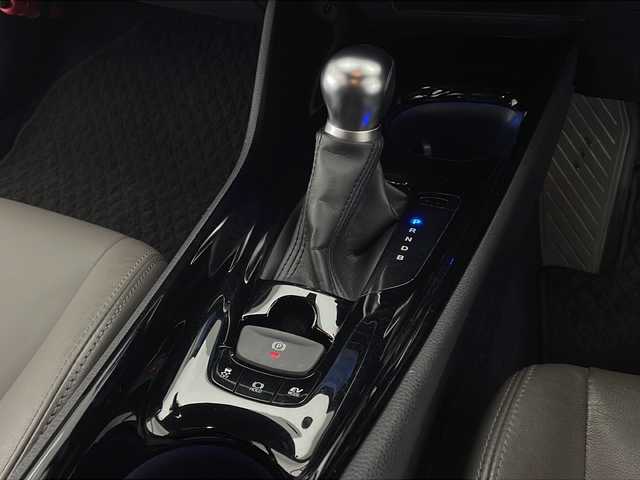 トヨタ Ｃ－ＨＲ G 宮崎県 2019(令1)年 6.5万km メタルストリームM Toyota Safety Sense/〇プリクラシュセーフティ/〇レーンディパーチャーアラート/〇ブラインドスポットモニター/〇リアクロストラフィックアラート/〇パーキングサポートブレーキ/〇オートマチックハイビーム/〇レーダークルーズコントロール/〇クリアランスソナー/純正8インチディスプレイオーディオ/ナビ機能/Bluetooth/パノラミックビューモニター/ハーフレザーシート/シートヒーター/LEDヘッドライト/ビルトインETC/純正18インチAW