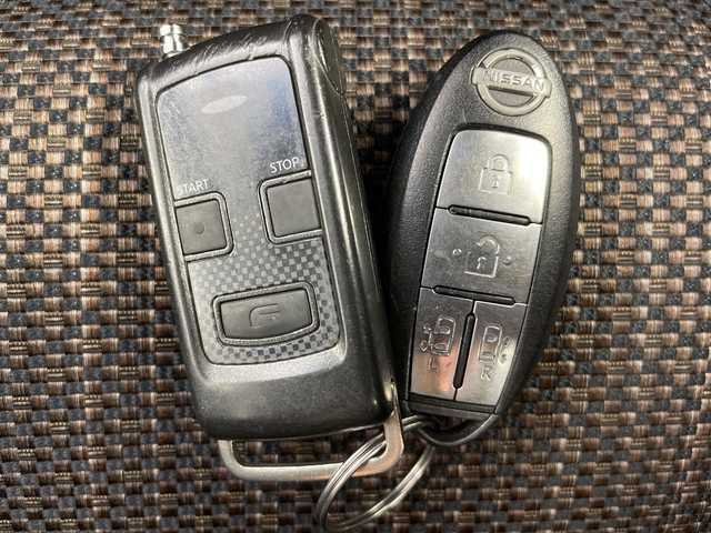 日産 セレナ ハイウェイスター Vセレ +Safty 道央・札幌 2015(平27)年 18.1万km ブリリアントホワイトパール ・整備費用高額のため　キャンセル車両　AA /・４WD/・エマージェンシーブレーキ/・純正ディーラーOPナビ/・DVD.CD.SD.Bluetooth/・フルセグ/バックカメラ/・両側パワースライドドア/・純正エンジンスターター/・クルーズコントロール/・ドライブレコーダー/・ビルトインETC/・LEDライト/オートライト/・スマートキー