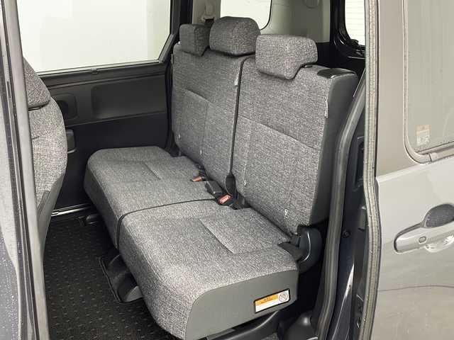 トヨタ シエンタ ハイブリッド Z 兵庫県 2022(令4)年 1.1万km ダークグレー ・純正10.5インチディスプレイナビ&CD&BT&USB&Miracast/・パノラミックビューモニター/・ビルトインETC/・スマートキー/・両側パワースライドドア/・トヨタセーフティセンス/・レーンディパーチャーアラート/・ブラインドスポットモニター/・プリクラッシュセーフティ/・トヨタチームメイト/・プロドライビングアシスト/・クリアランスソナー/・リアクロストラフィックアラート/・リアカメラディテクション/・パーキングサポートブレーキ/・ロードサインアシスト/・アドバンストパーク/・レーダークルーズコントロール/・オートマチックハイビーム/・ドアミラーヒーター/・AC100V電源/・LEDライト